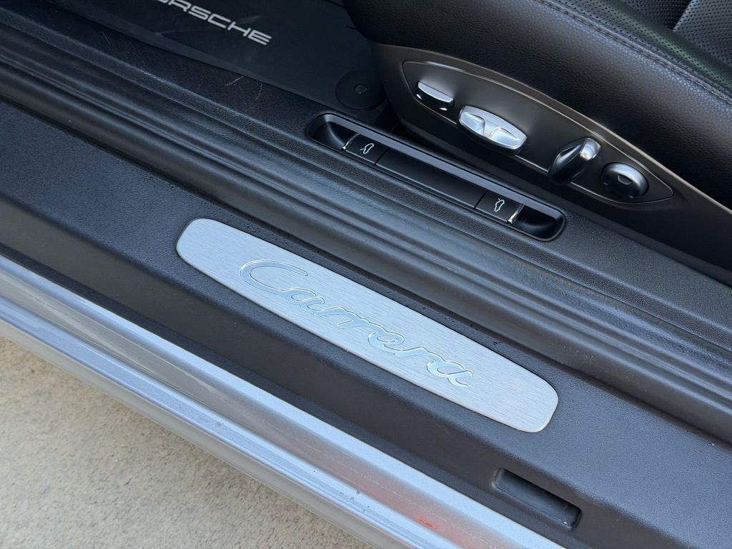 2017 Porsche 911 Image 27