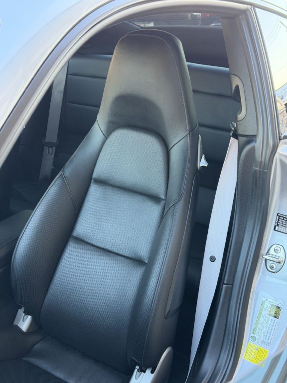 2017 Porsche 911 Image 30