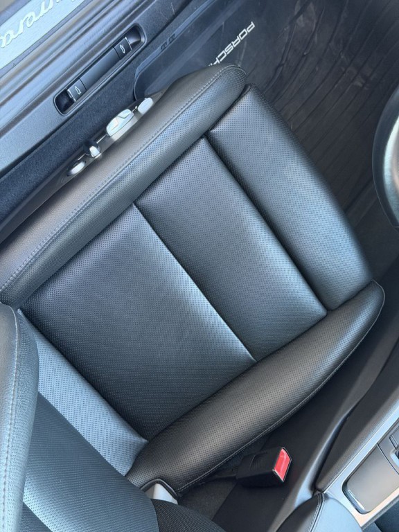 2017 Porsche 911 Image 31