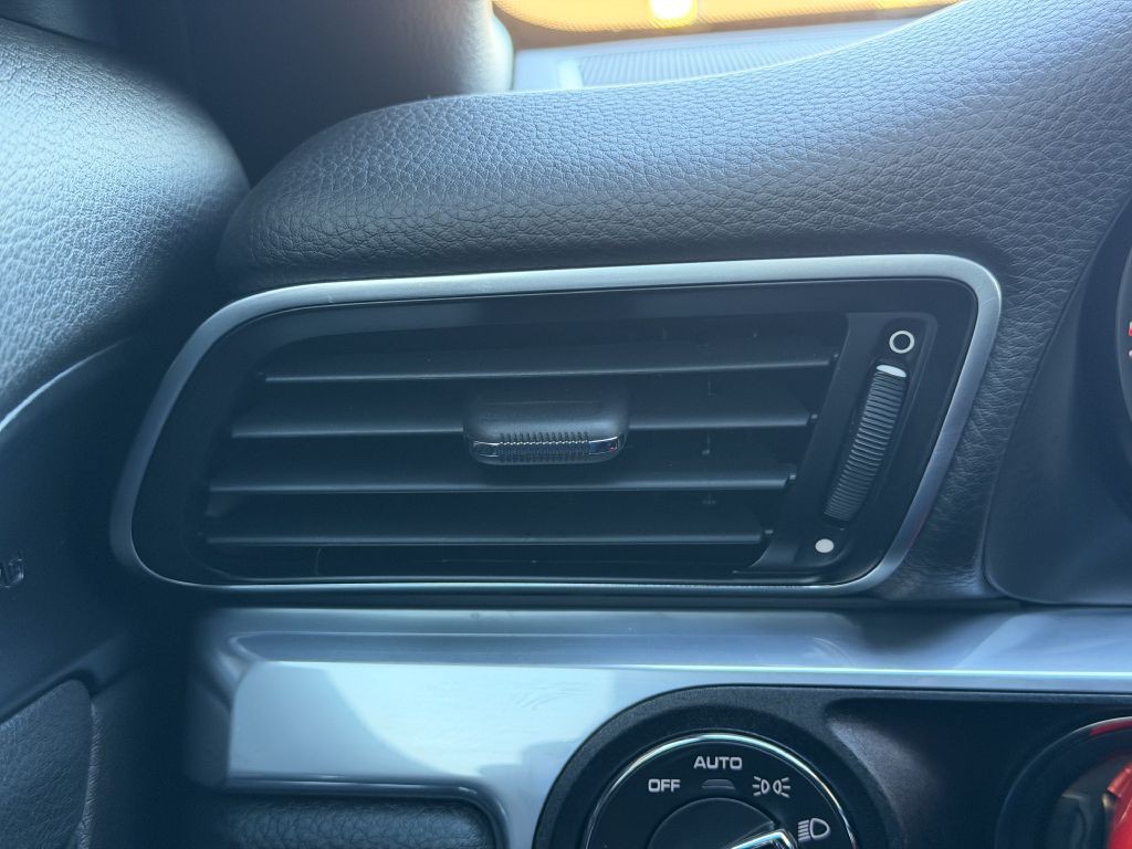 2017 Porsche 911 Image 33