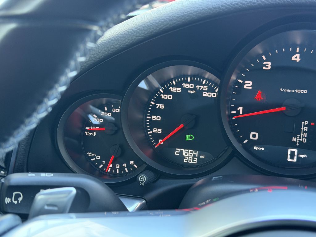 2017 Porsche 911 Image 40