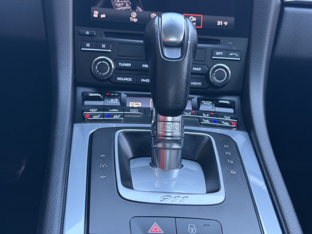 2017 Porsche 911 Image 49