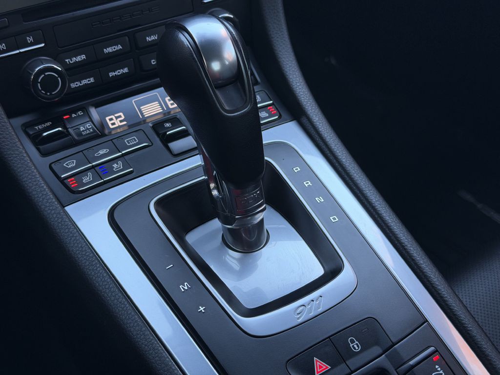 2017 Porsche 911 Image 50