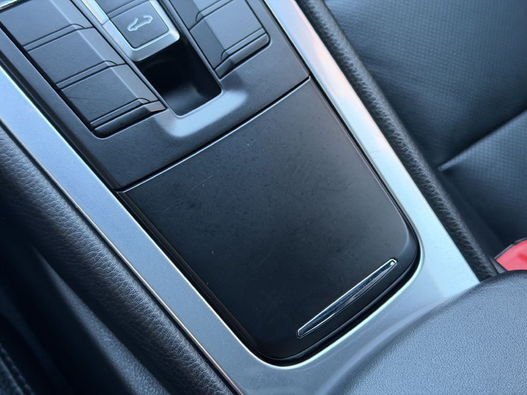 2017 Porsche 911 Image 52