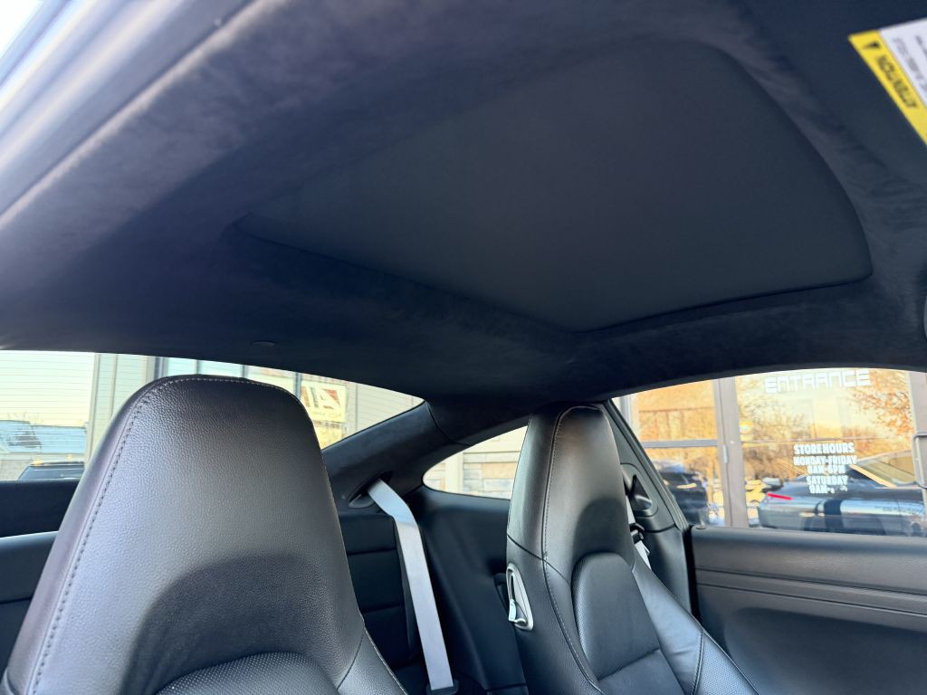 2017 Porsche 911 Image 79