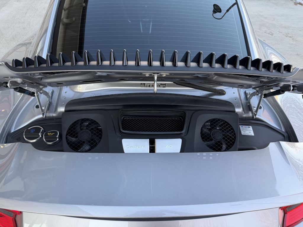 2017 Porsche 911 Image 81