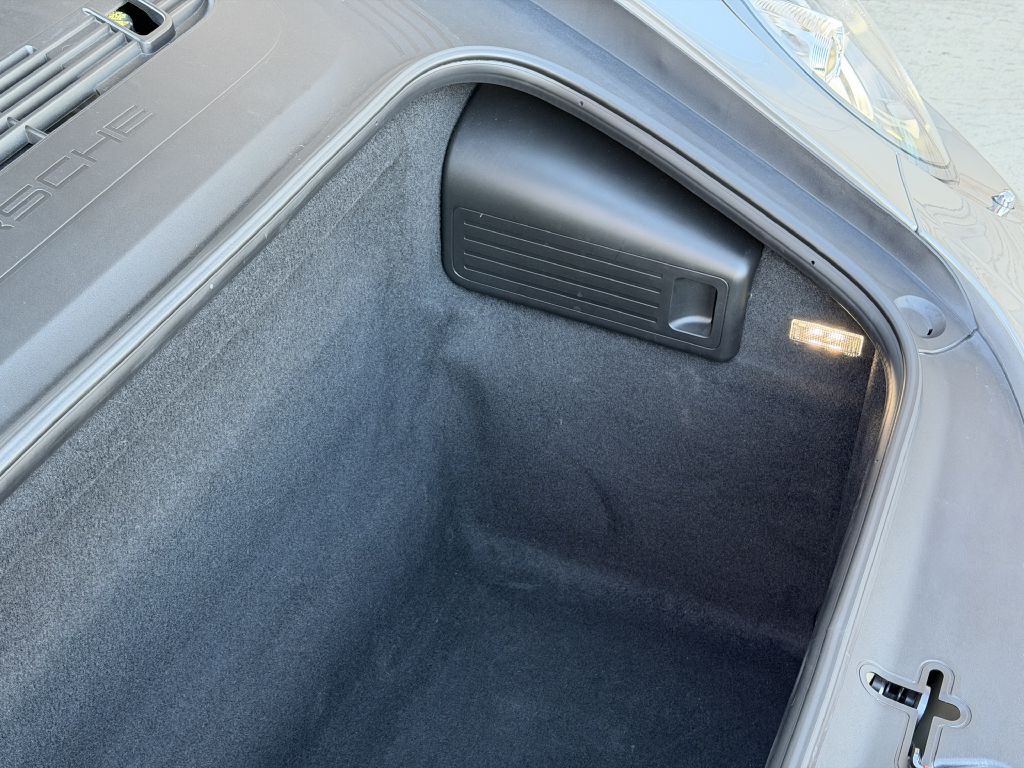 2017 Porsche 911 Image 88