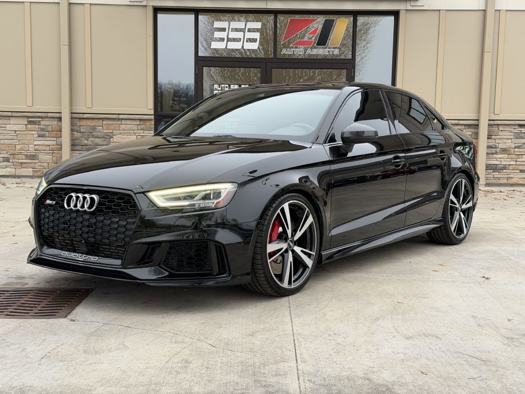 2018 Audi RS3 Image 1