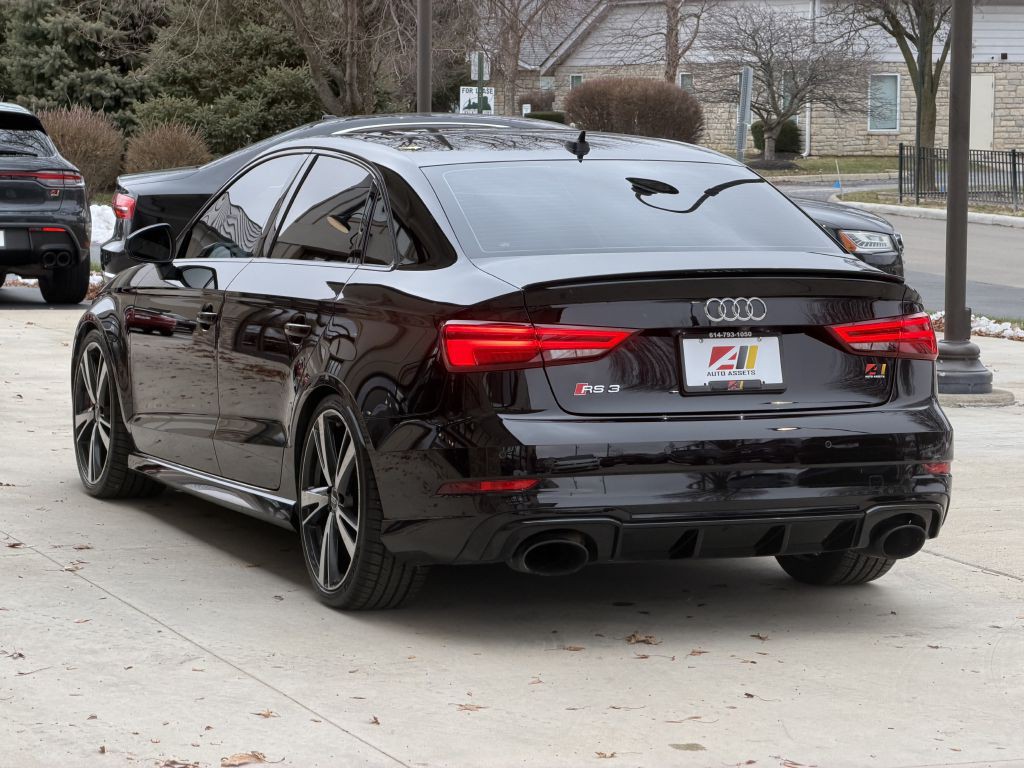 2018 Audi RS3 Image 10