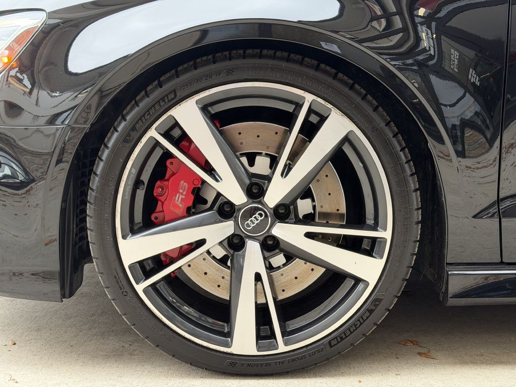 2018 Audi RS3 Image 16