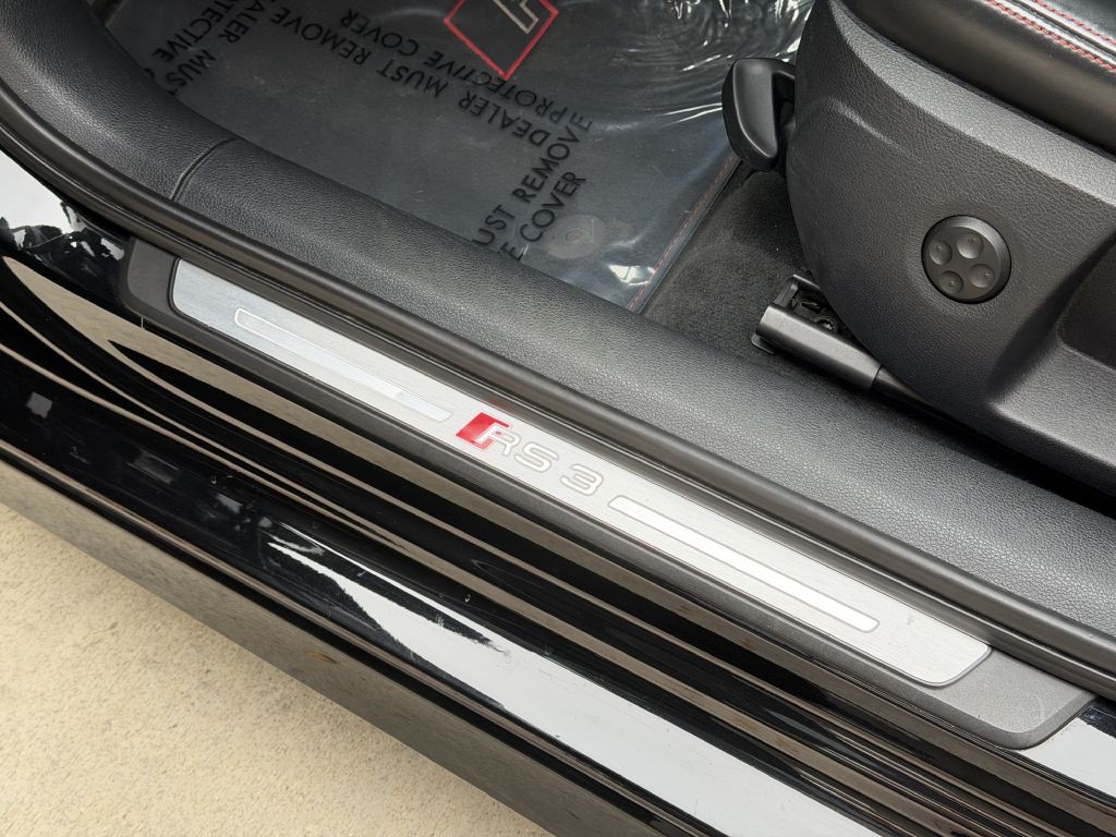 2018 Audi RS3 Image 26