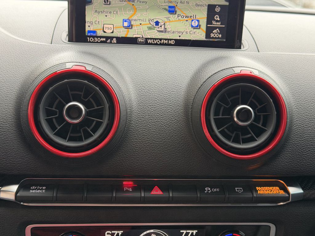 2018 Audi RS3 Image 41