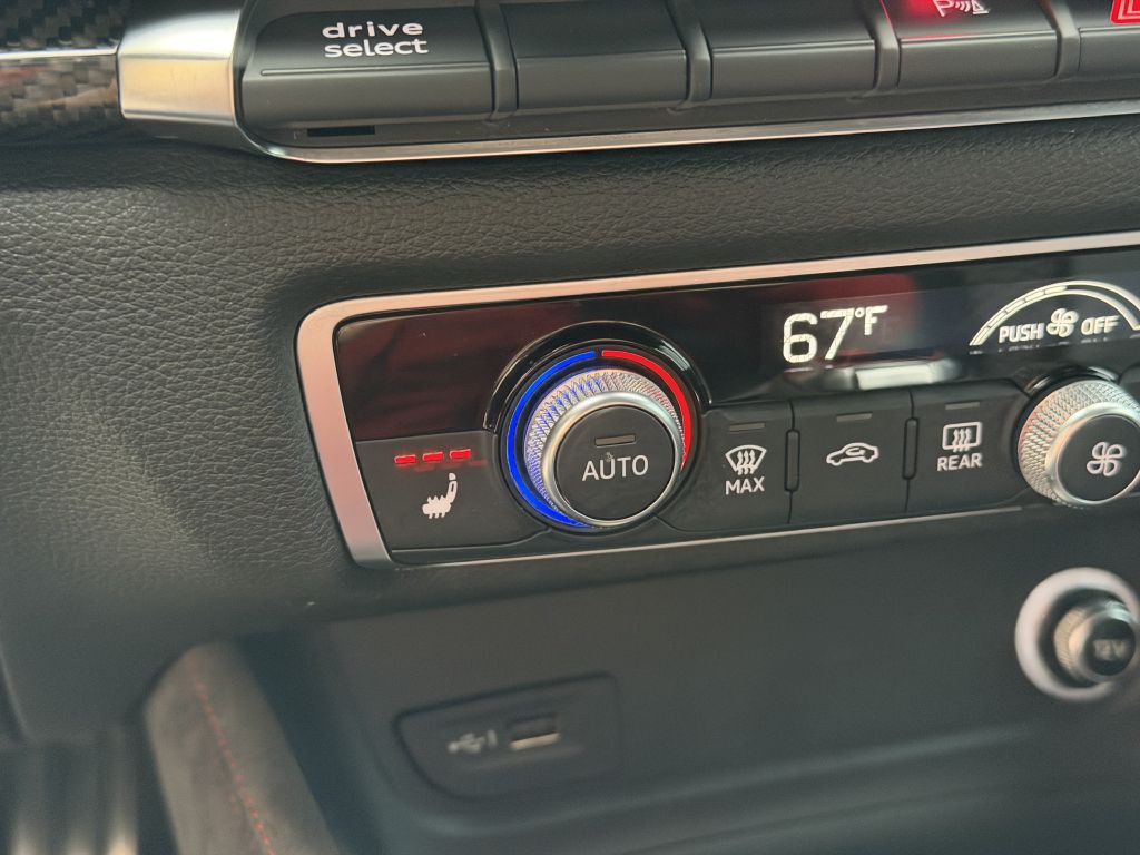 2018 Audi RS3 Image 43