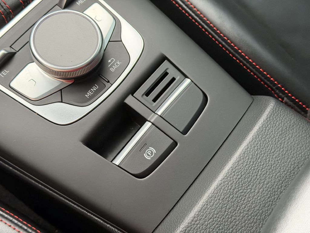 2018 Audi RS3 Image 48