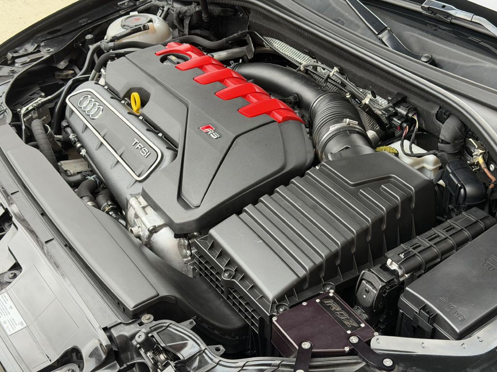 2018 Audi RS3 Image 98