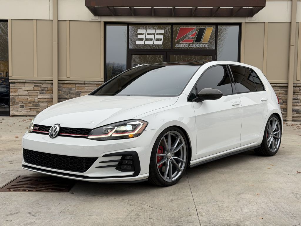 2019 Volkswagen GTI Image 1