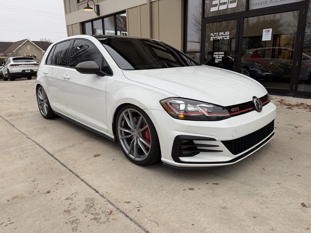 2019 Volkswagen GTI Image 3