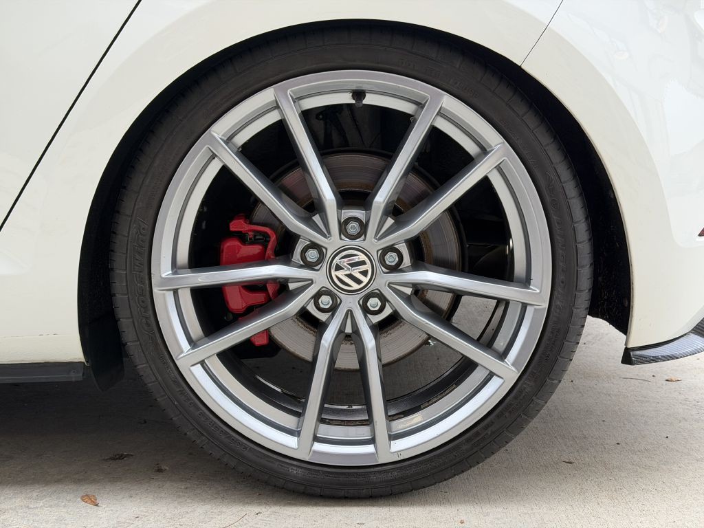 2019 Volkswagen GTI Image 17