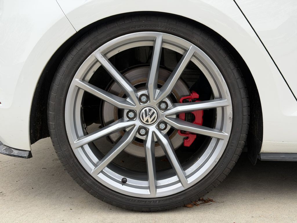 2019 Volkswagen GTI Image 18