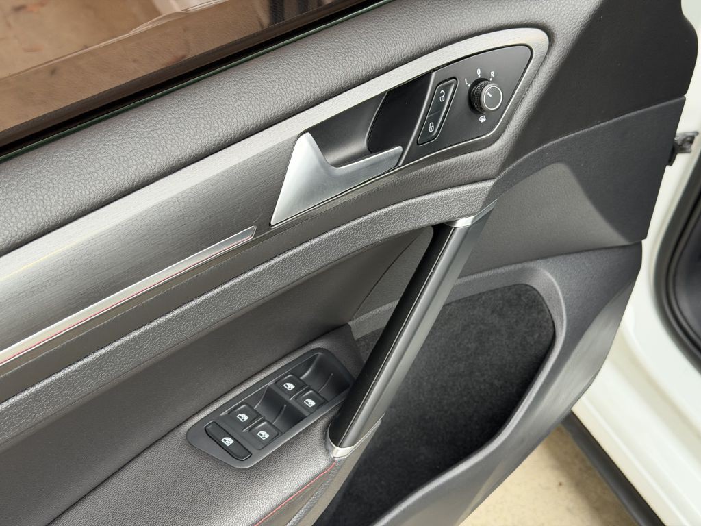 2019 Volkswagen GTI Image 22