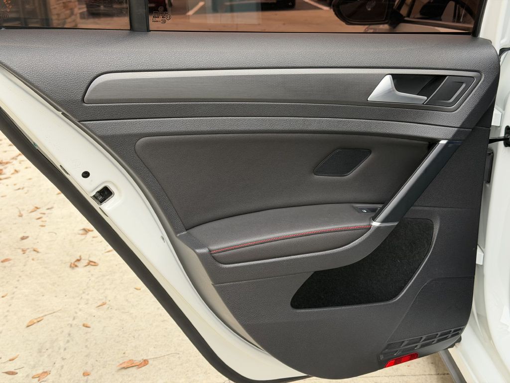 2019 Volkswagen GTI Image 74