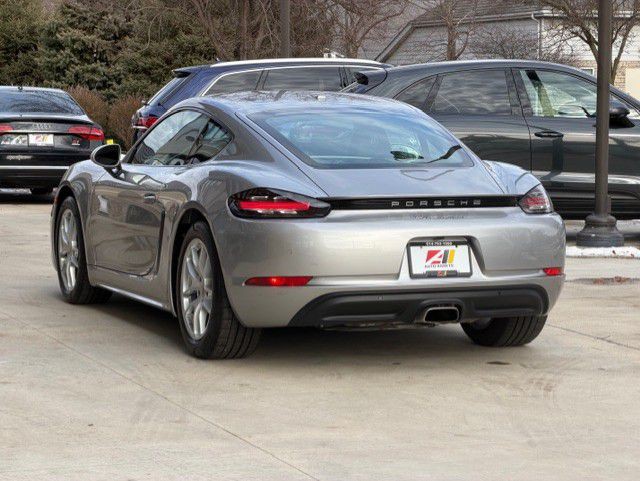 2024 Porsche Cayman Image 10