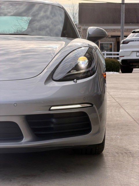 2024 Porsche Cayman Image 13