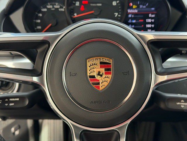 2024 Porsche Cayman Image 35