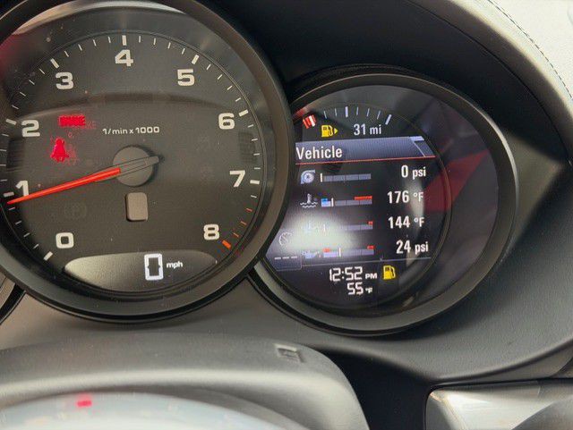 2024 Porsche Cayman Image 38