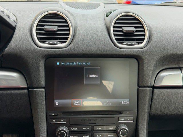 2024 Porsche Cayman Image 39