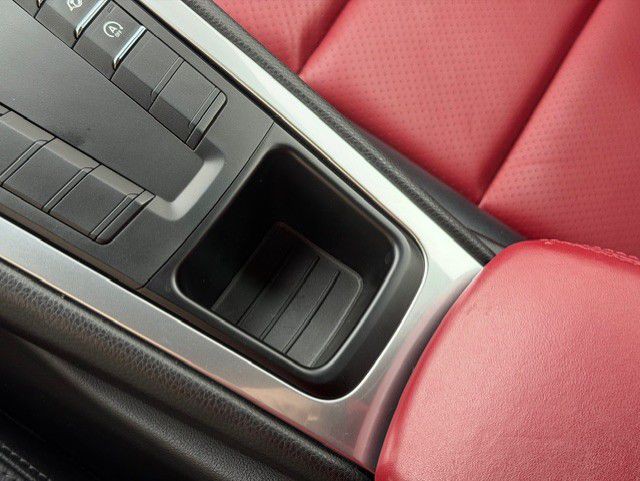 2024 Porsche Cayman Image 45