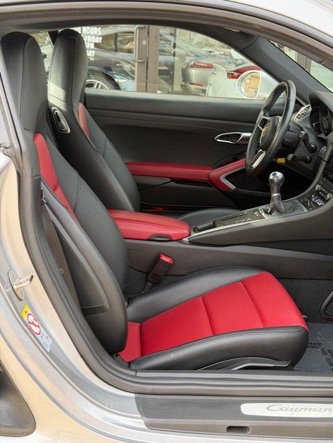 2024 Porsche Cayman Image 52
