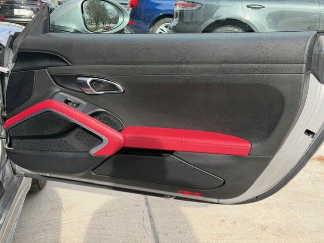 2024 Porsche Cayman Image 54