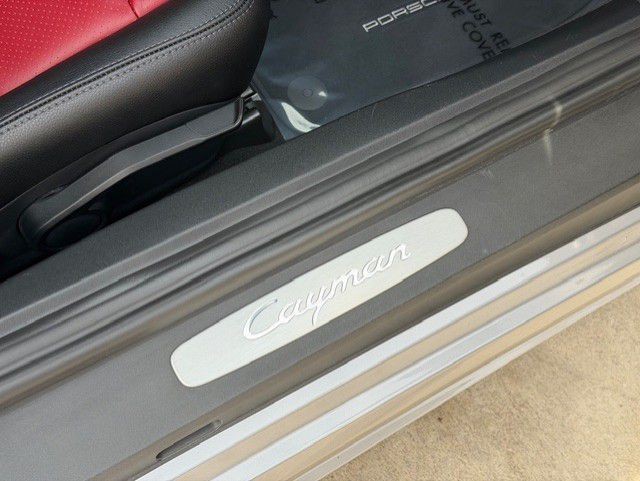 2024 Porsche Cayman Image 58
