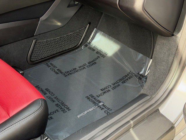 2024 Porsche Cayman Image 59