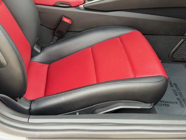 2024 Porsche Cayman Image 60