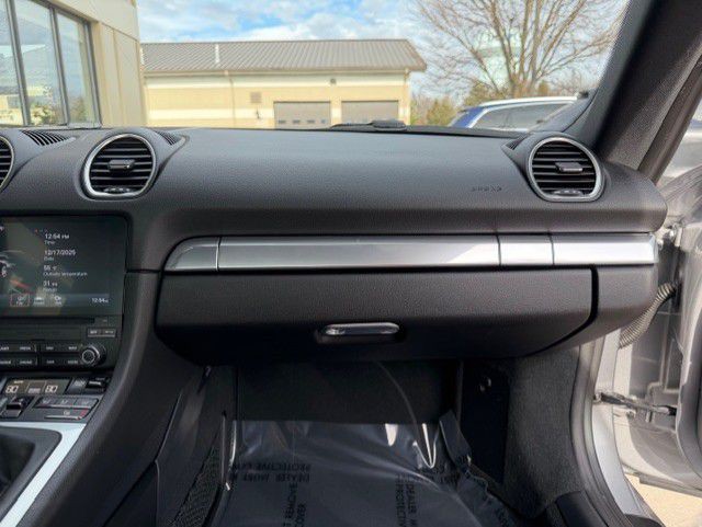 2024 Porsche Cayman Image 63