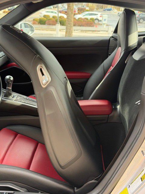 2024 Porsche Cayman Image 71