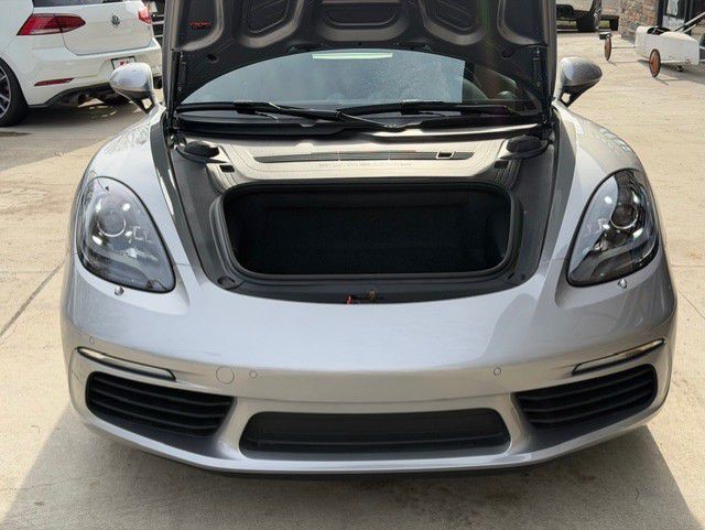 2024 Porsche Cayman Image 76