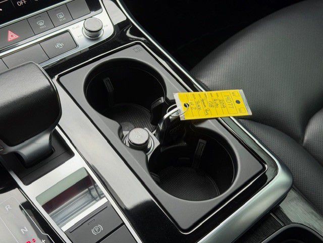 2019 Audi Q8 Image 41