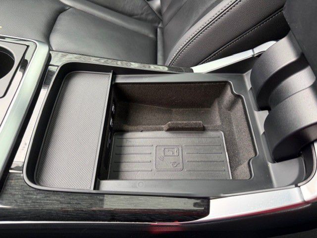 2019 Audi Q8 Image 43