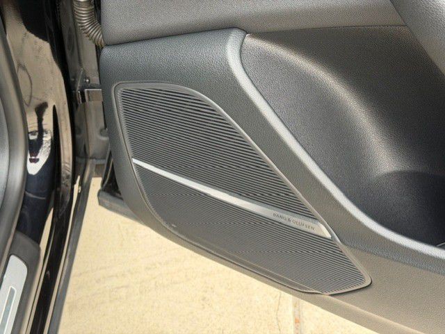 2019 Audi Q8 Image 53