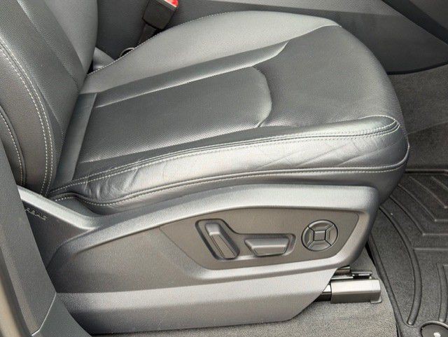 2019 Audi Q8 Image 55