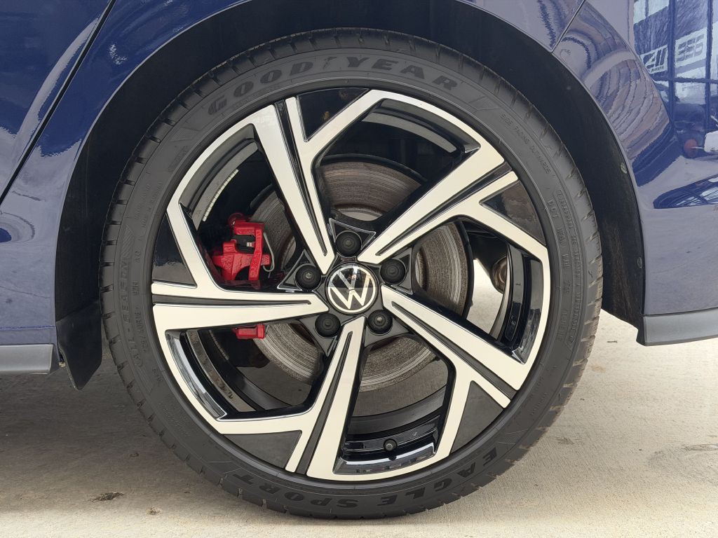 2024 Volkswagen GTI Image 19