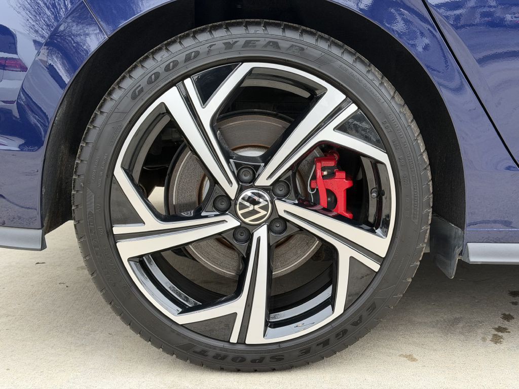 2024 Volkswagen GTI Image 20