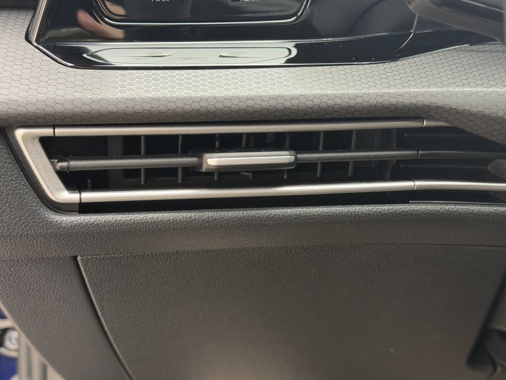 2024 Volkswagen GTI Image 33