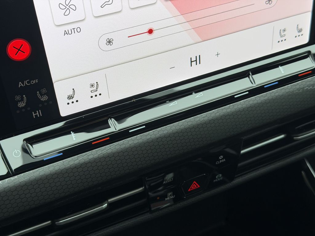 2024 Volkswagen GTI Image 42