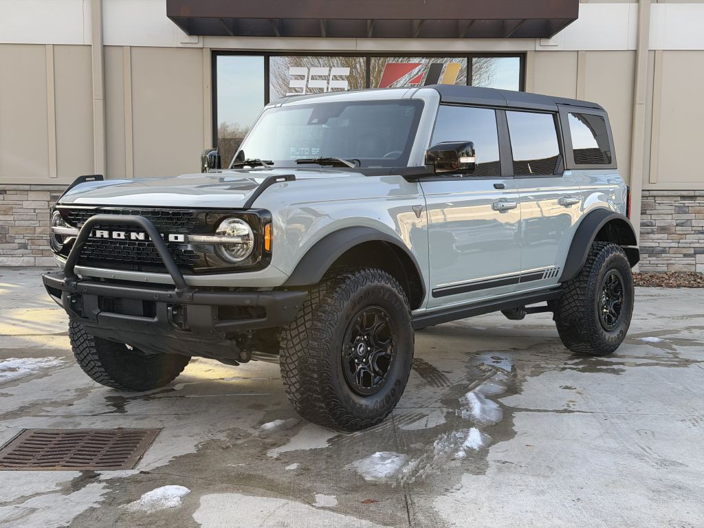 2021 Ford Bronco Image 1