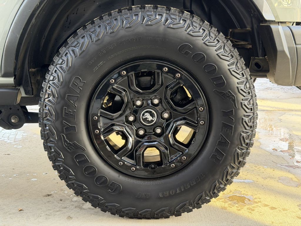 2021 Ford Bronco Image 18