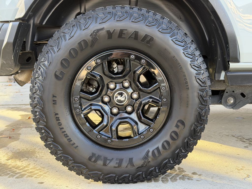 2021 Ford Bronco Image 19